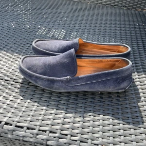 Prada loafers  - Säljer nu dessa loafers ifrån Prada, skriv för fler bilder/frågor🙌🏼