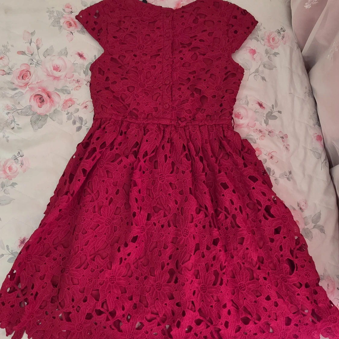 Röd spetsklänning Hampton Republic - 2