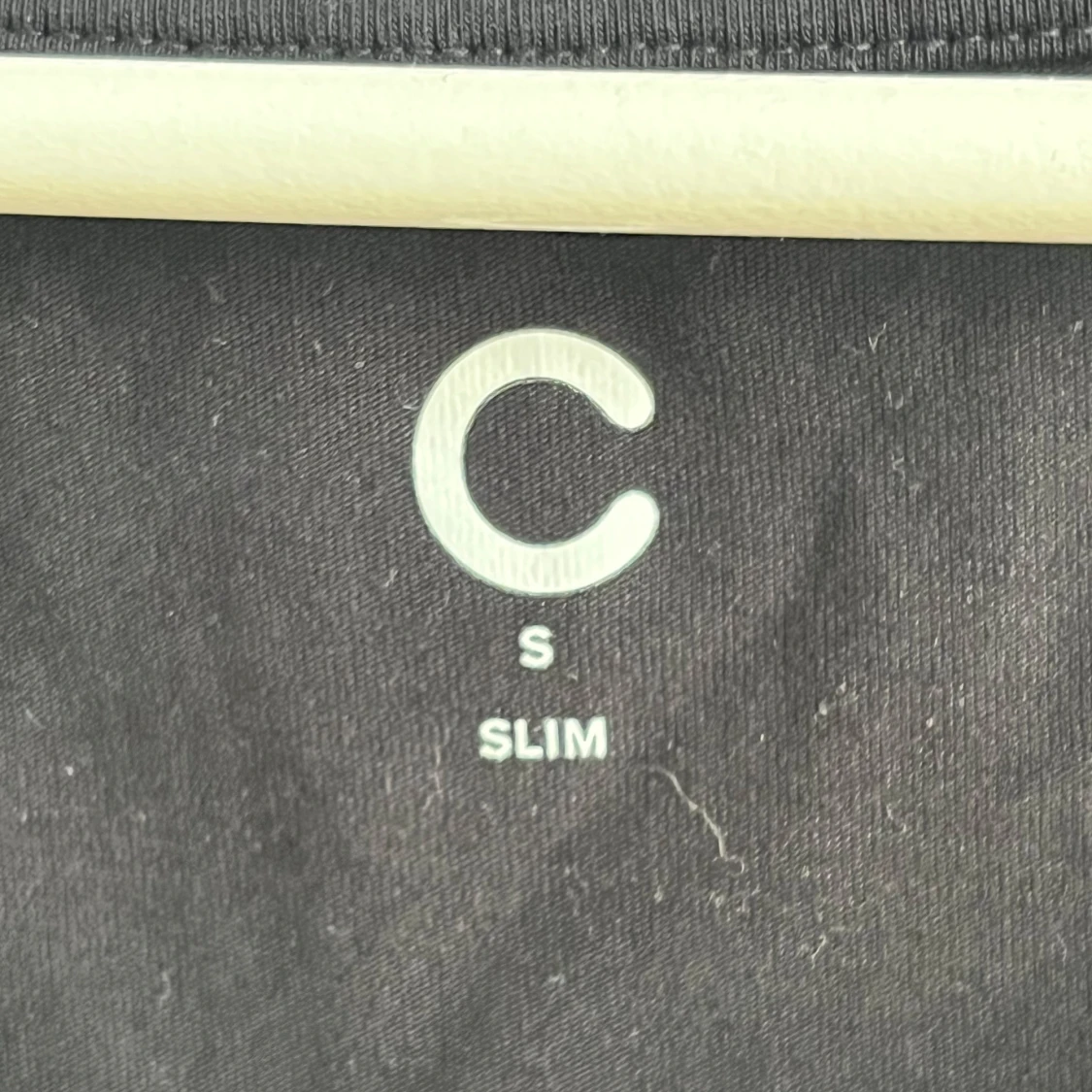 Basic svart t-shirt  - 2