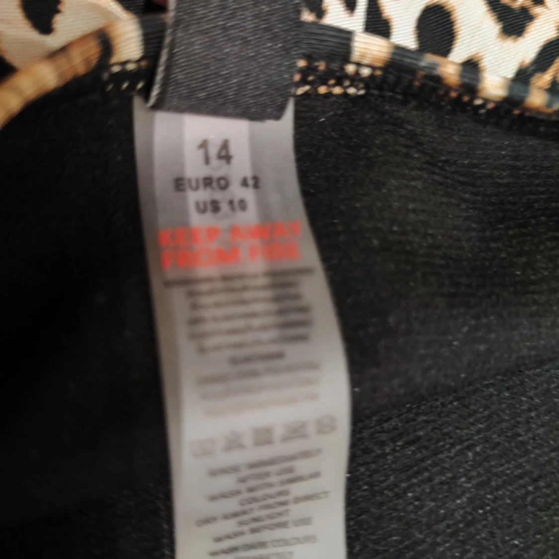 Leopardmönstrad baddräkt från South Beach, mer som strl 40 - 2