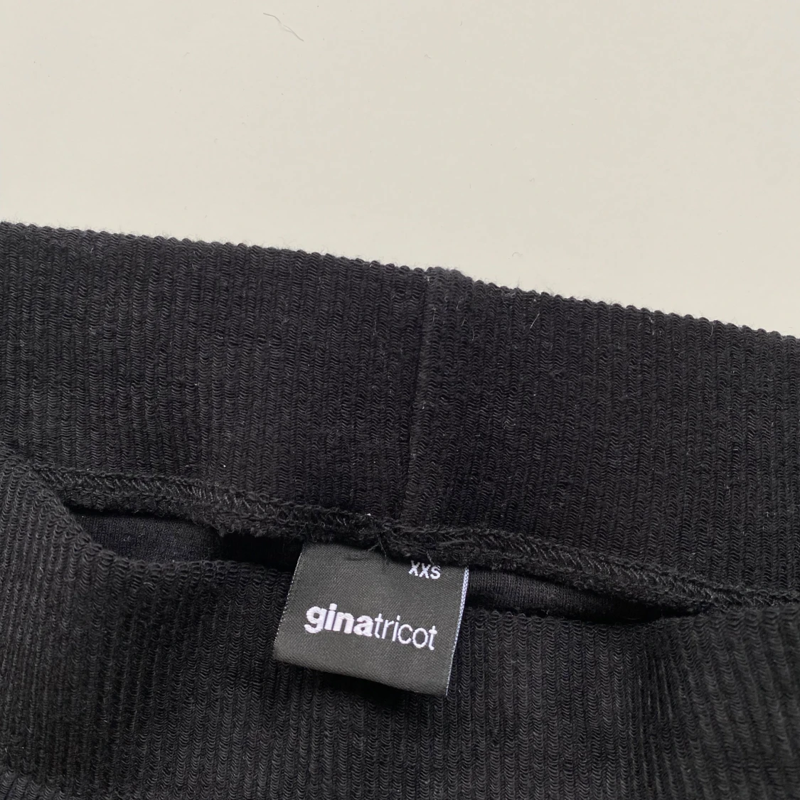 Svart ribbad långkjol Gina Tricot - 3