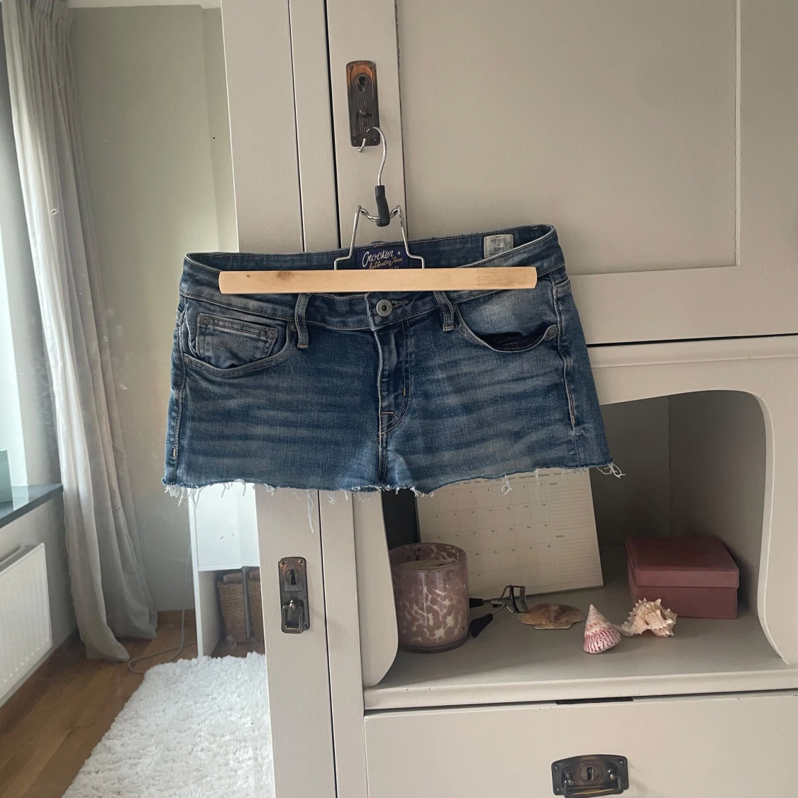 Blå jeanskjol från Crocker