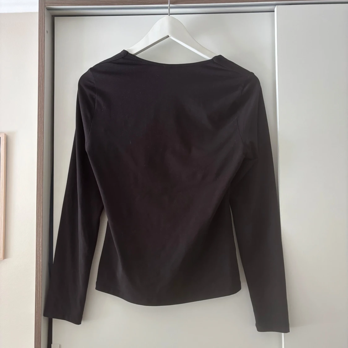 Svart långärmad topp från H&M - 4