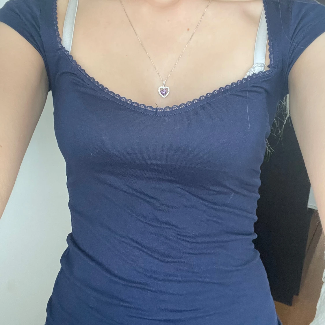 Mörkblå t-shirt  - 1