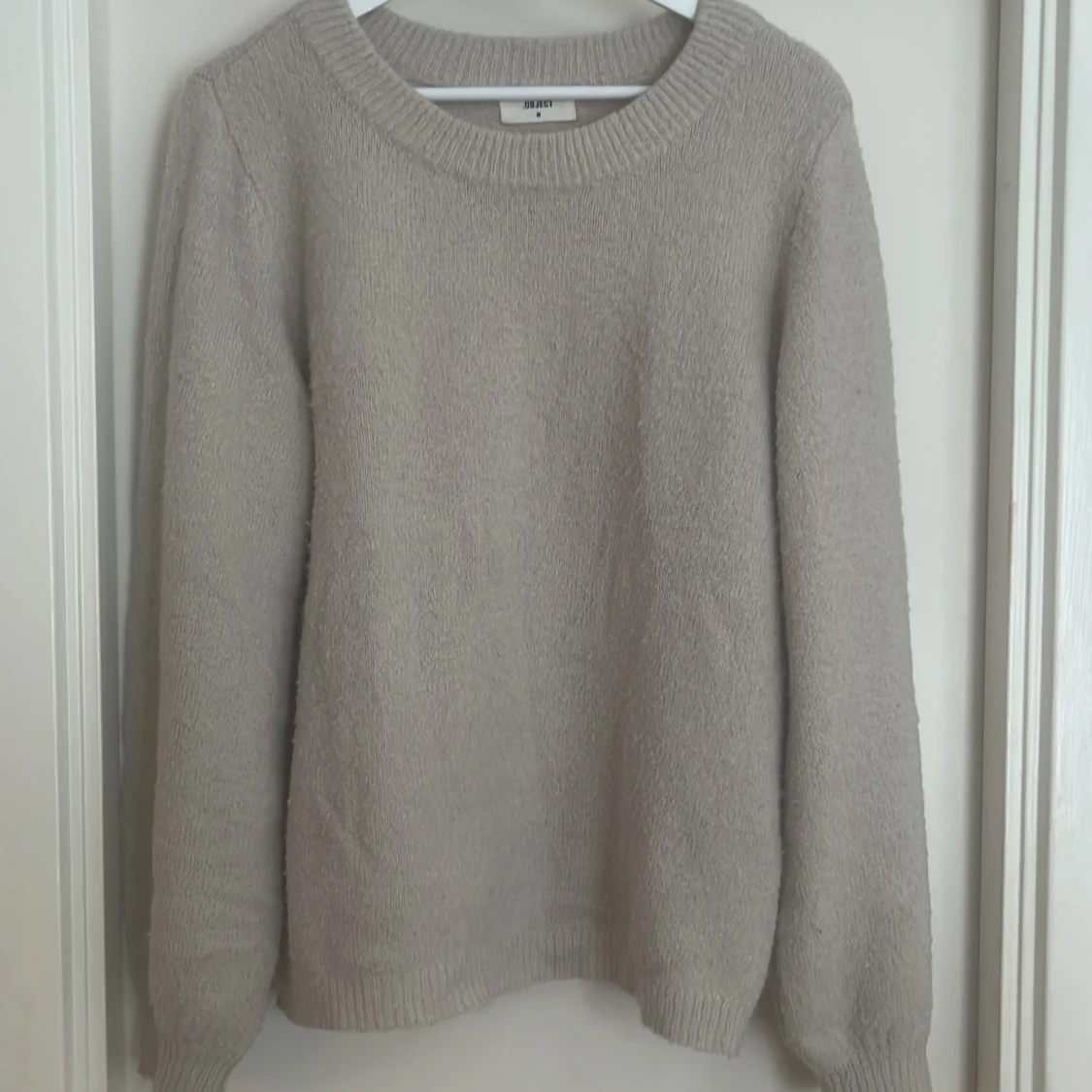 Beige stickad tröja från Object - 3