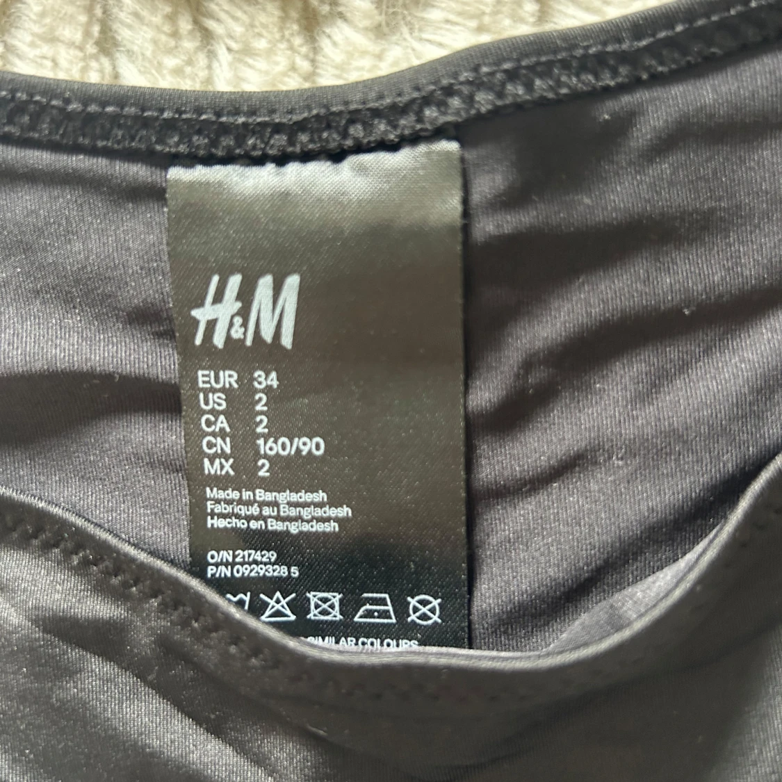 Svart bikini från H&M med knyt - 2
