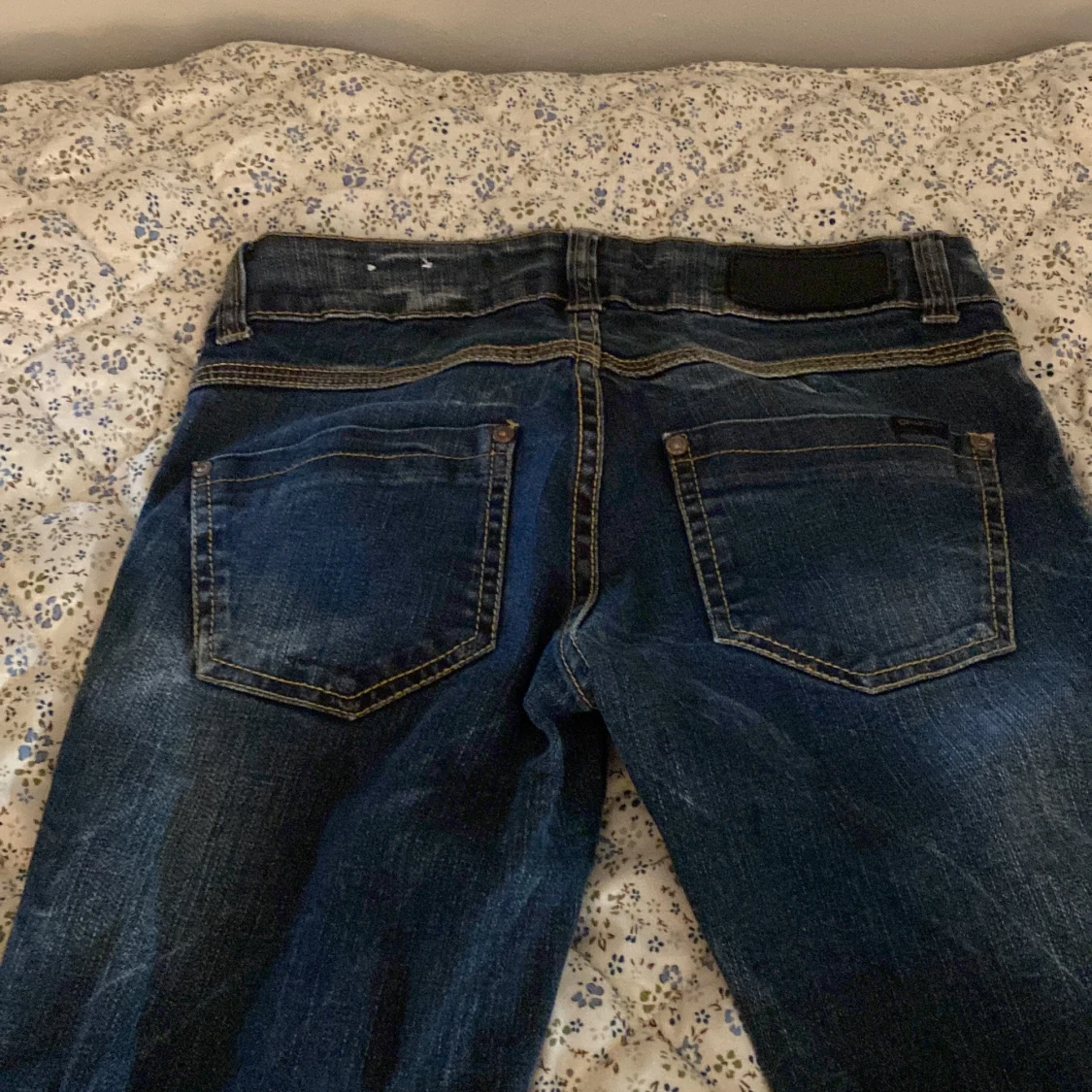Mörkblå jeans från ONLY W28 L32 - 4