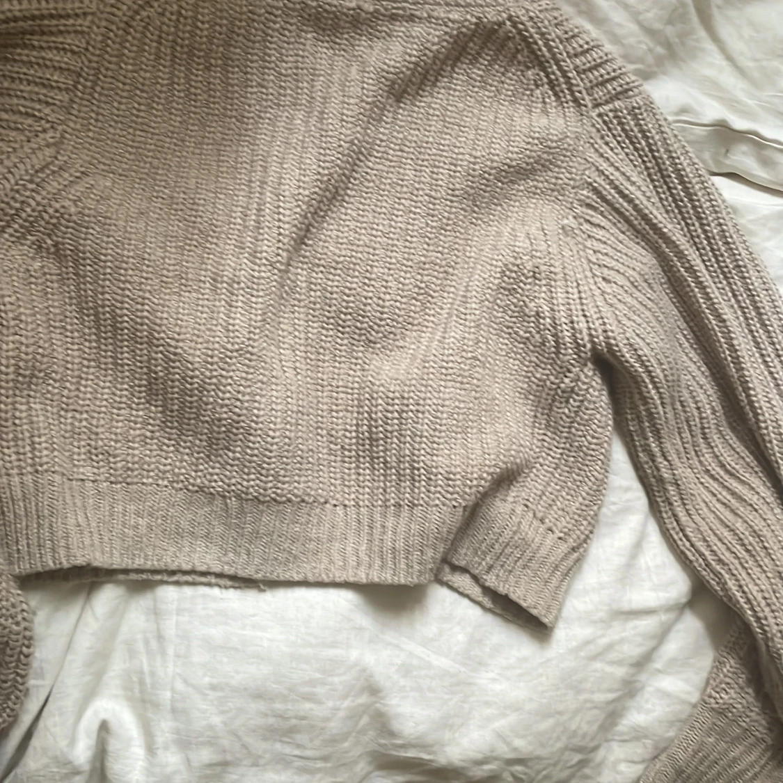 Beige stickad kofta från H&M Divided - 1