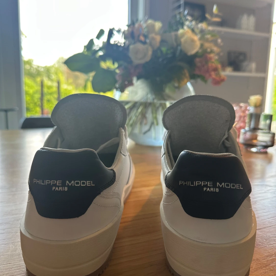 Vita Philippe Model sneakers i skinn