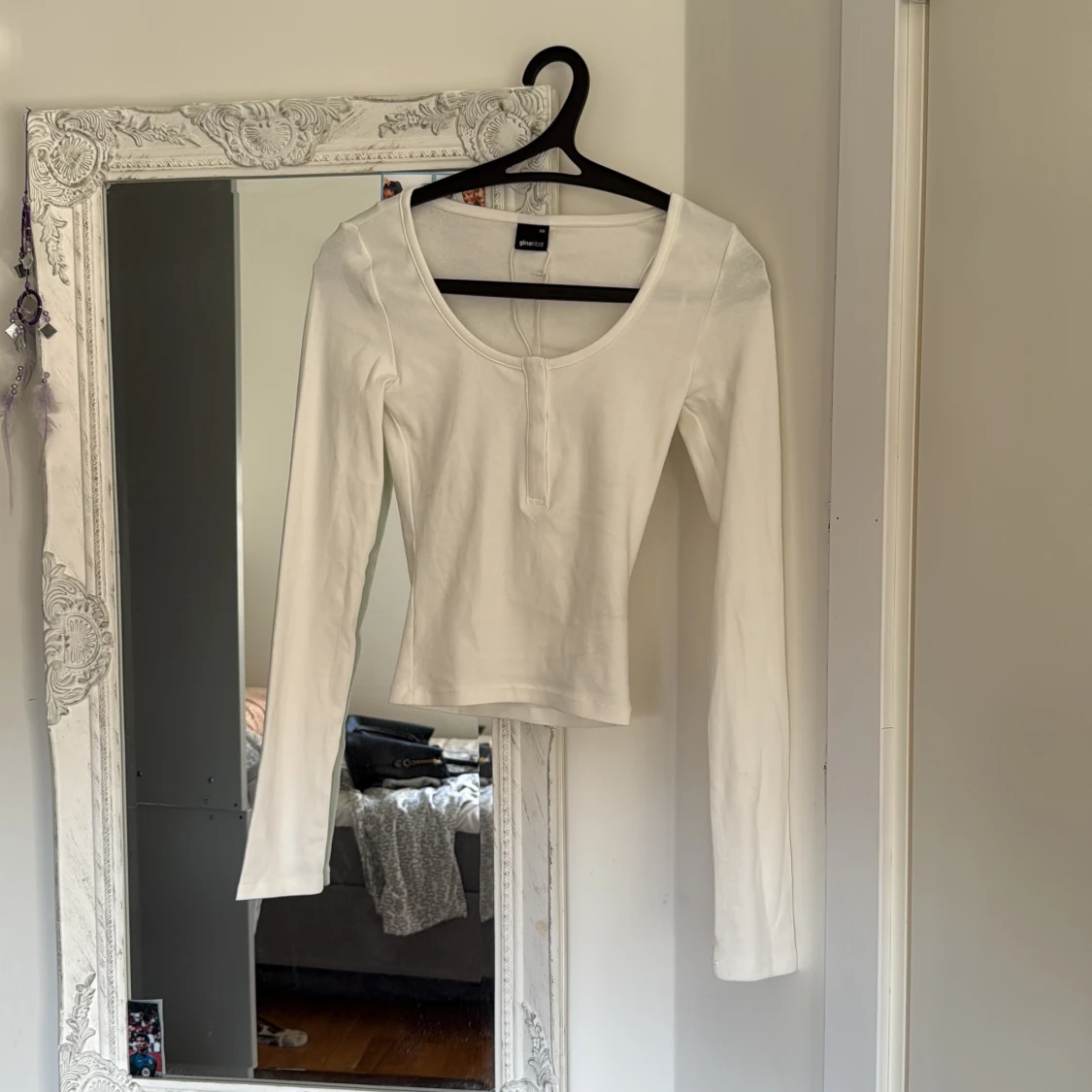 Vit långärmad topp från Gina Tricot - 4