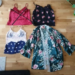 Nattlinnen & Rock  - Nattlinnen & rock (utan bälte) säljs alla för 45kr. Från Victoria Seceret, H&M och i storlek S, rock i L men passar även S. ❗fler bilder på min vinted sida.