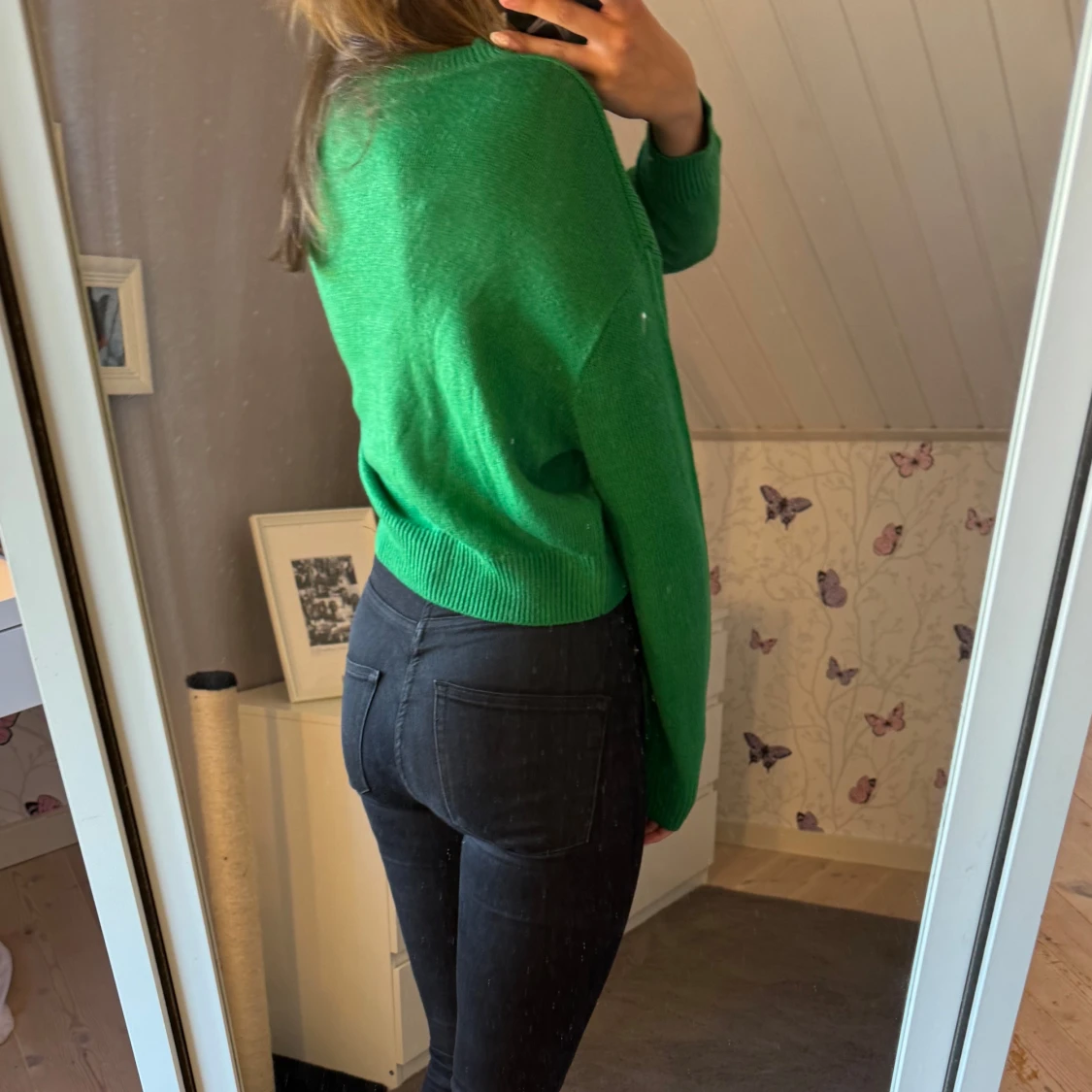 Grön croppad stickad tröja - 2