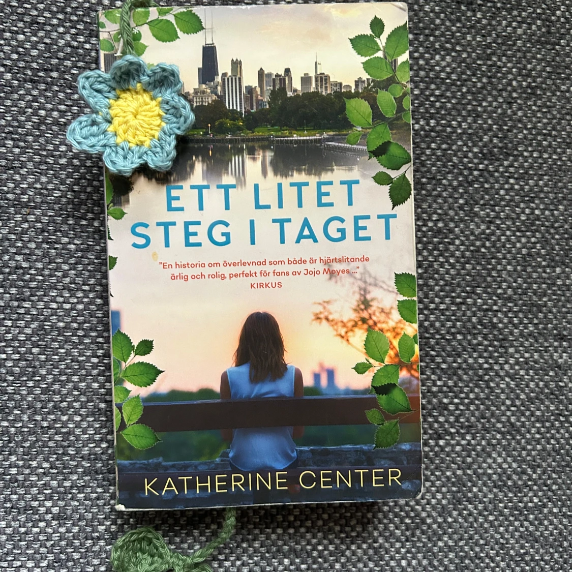 Virkat bokmärke - blomma - 1