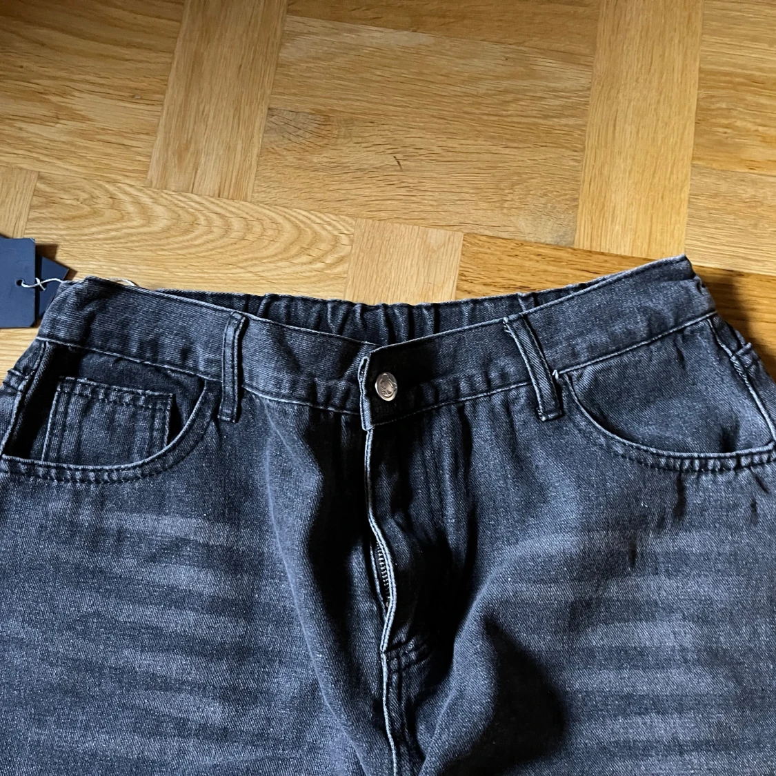 Svarta wide jeans från YINZHJOY - 2