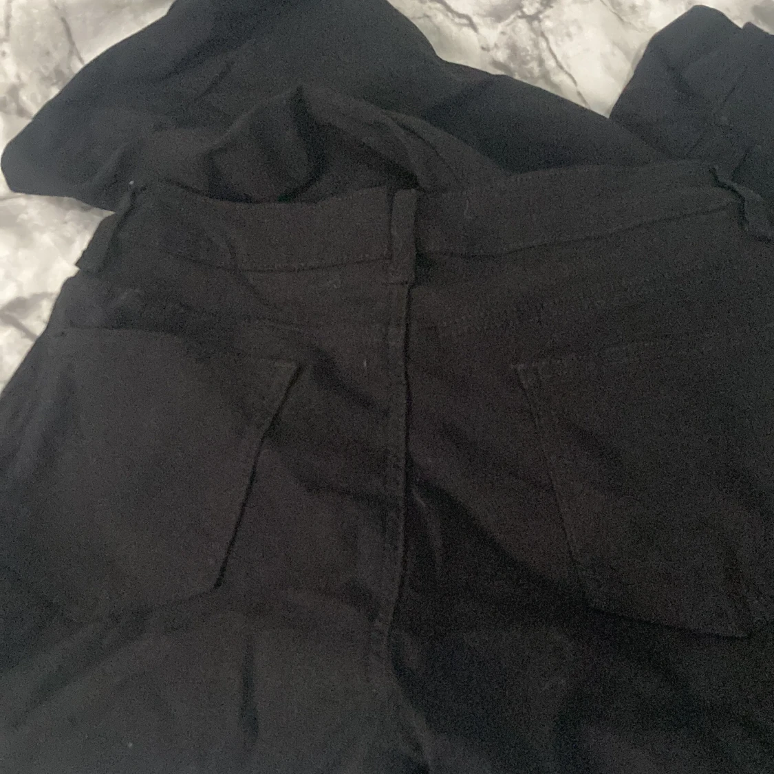 Svarta byxor i viscose, storlek S - 1