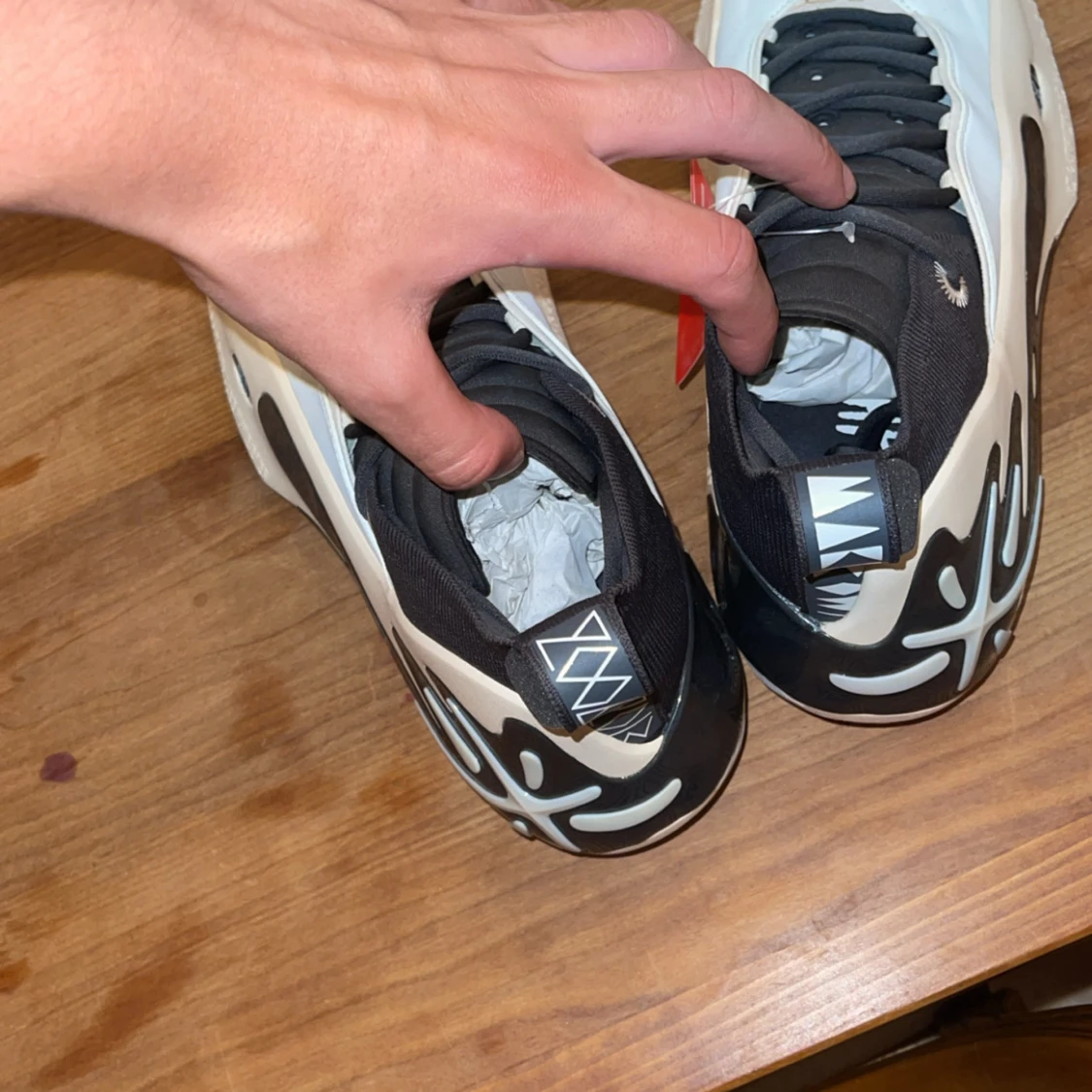 Ett par oanvända  basketskor way of Wade  - 4