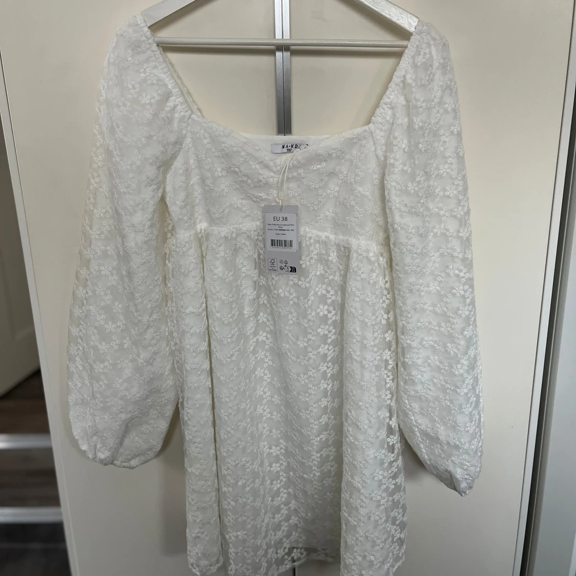 Vit studenklänning/examensklänning