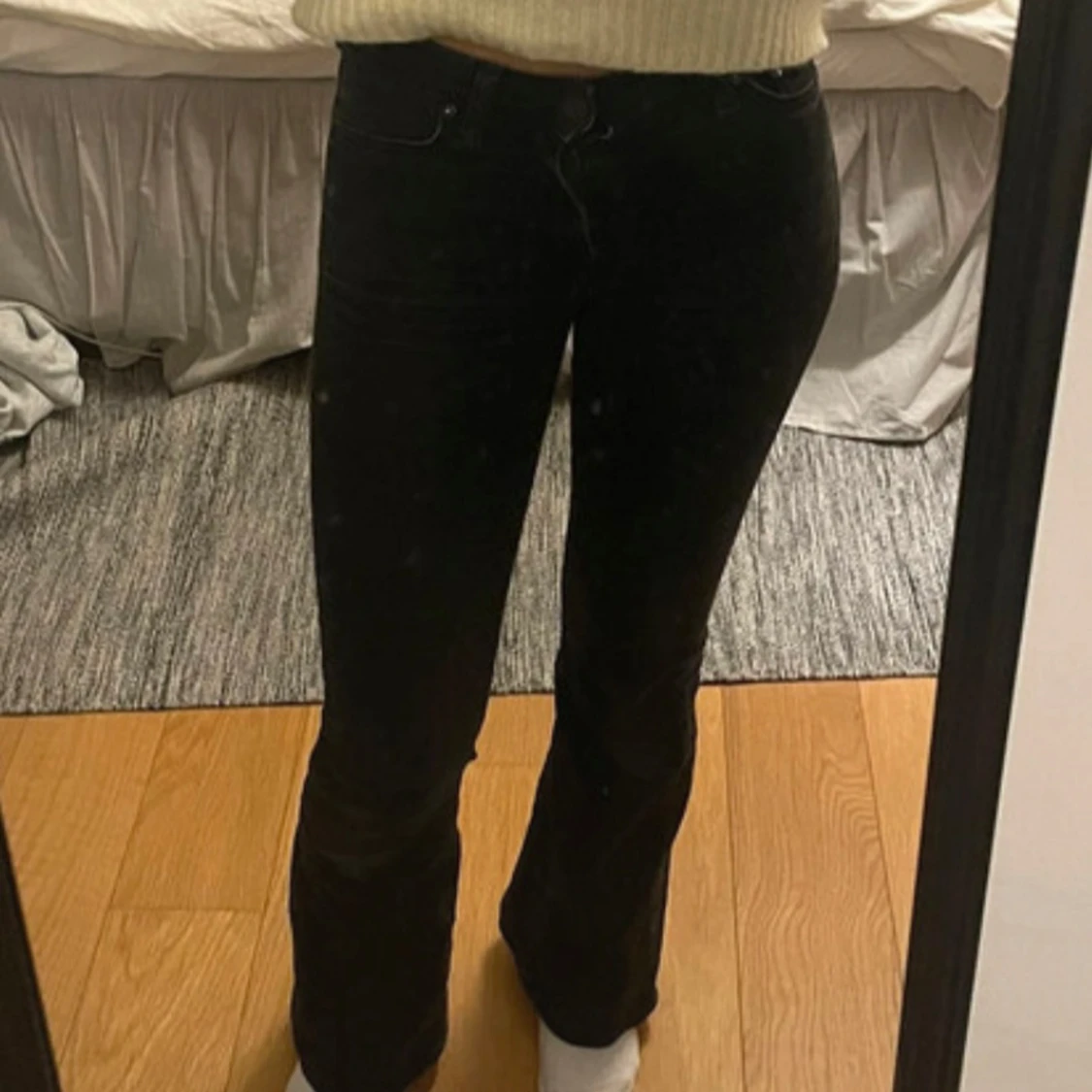 Svarta bootcut jeans från Crocker