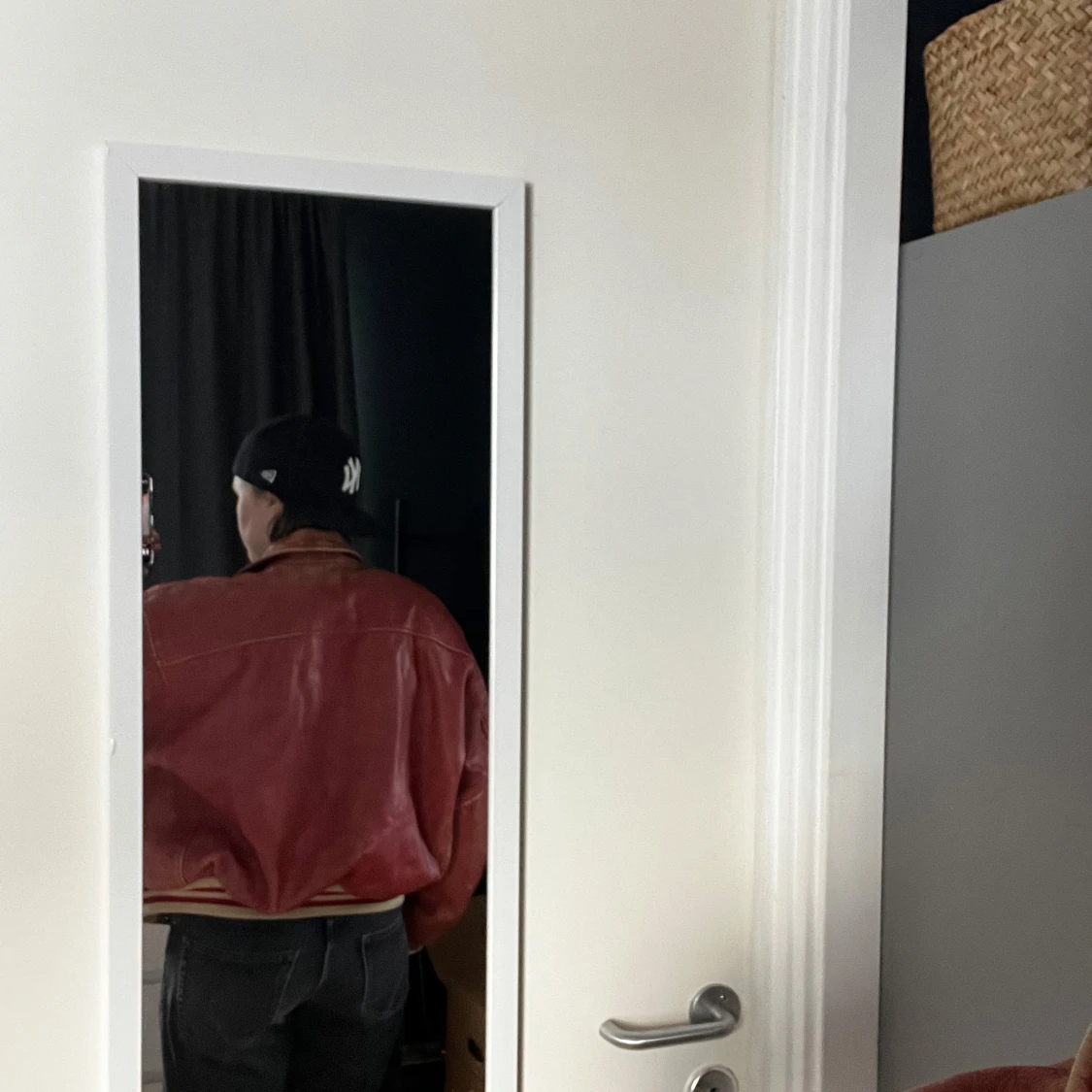 Röd skinnjacka med knappar från redskins - 3