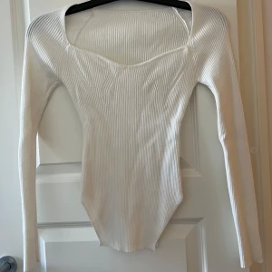 Vit topp - Stretchig vit topp 