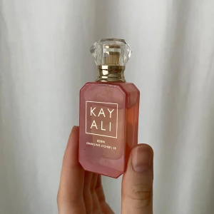 Kayali Eden Sparkling Lychee Parfym - Eden Sparkling Lychee | 39 Eau de Parfum, 10ml💕