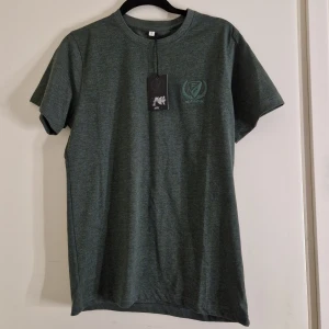 Färjestad tshirt - Aldrig använd, lappen sitter kvar. Dam modell