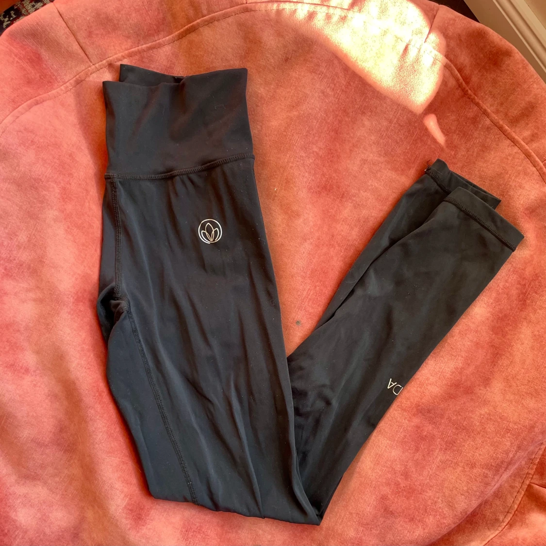 Svarta leggings från EYDA