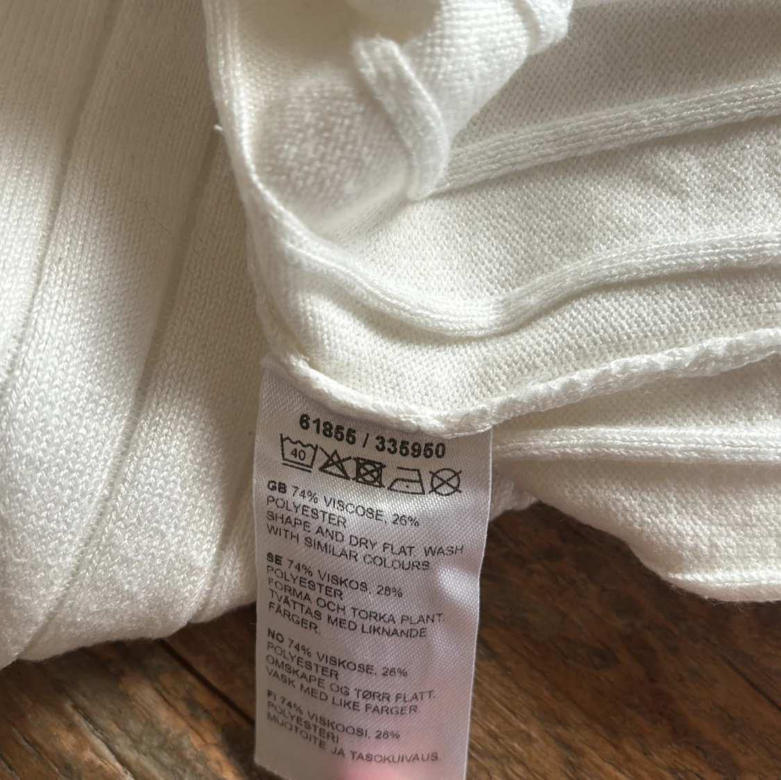 Vit ribbad pikétröja från Kappahl - 2