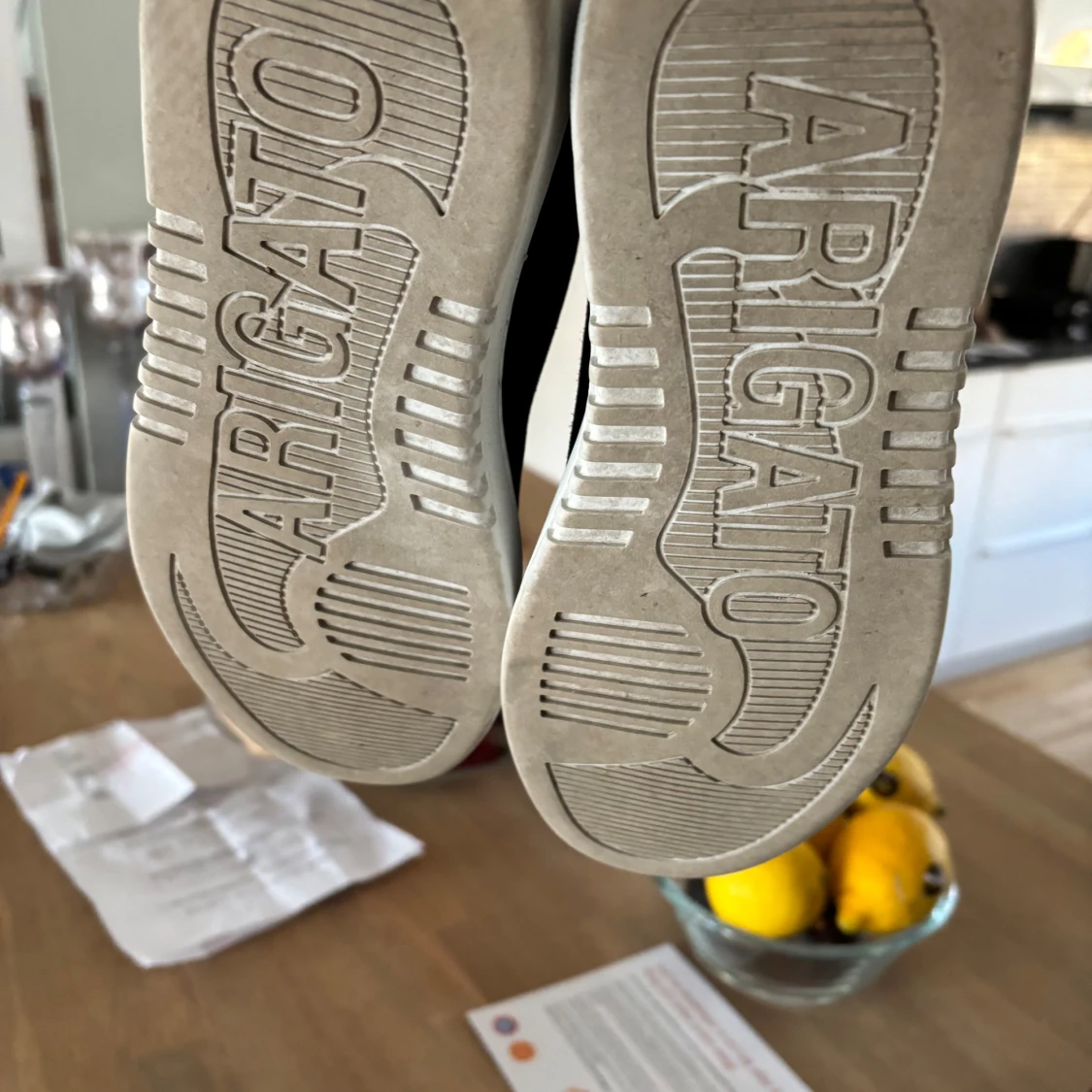 Svarta sneakers från Axel Arigato - 4