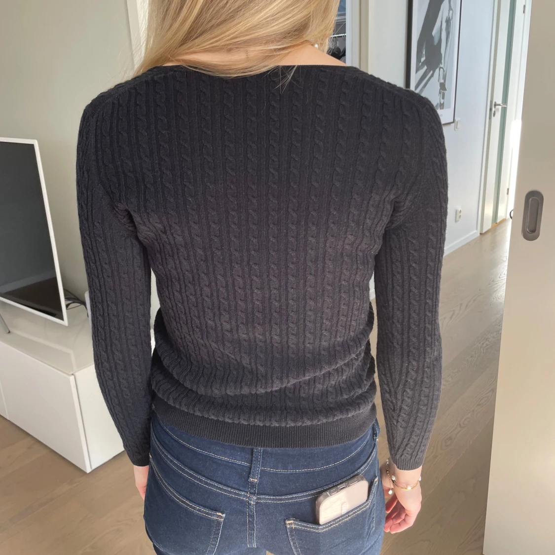 Svart kabelstickad tröja från Massimo Dutti - 1