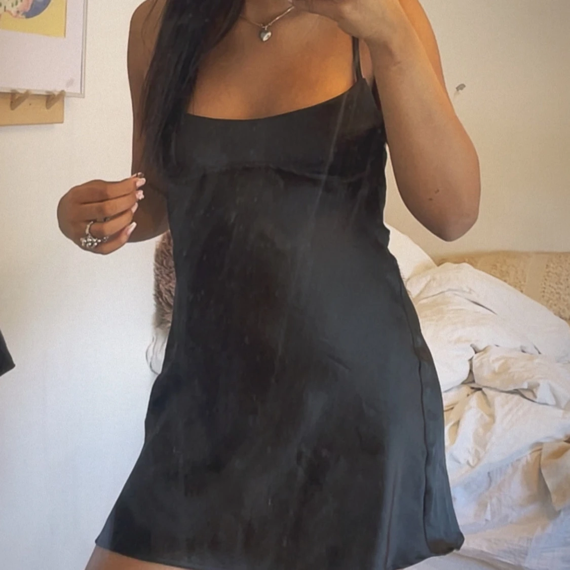 Svart satin klänning