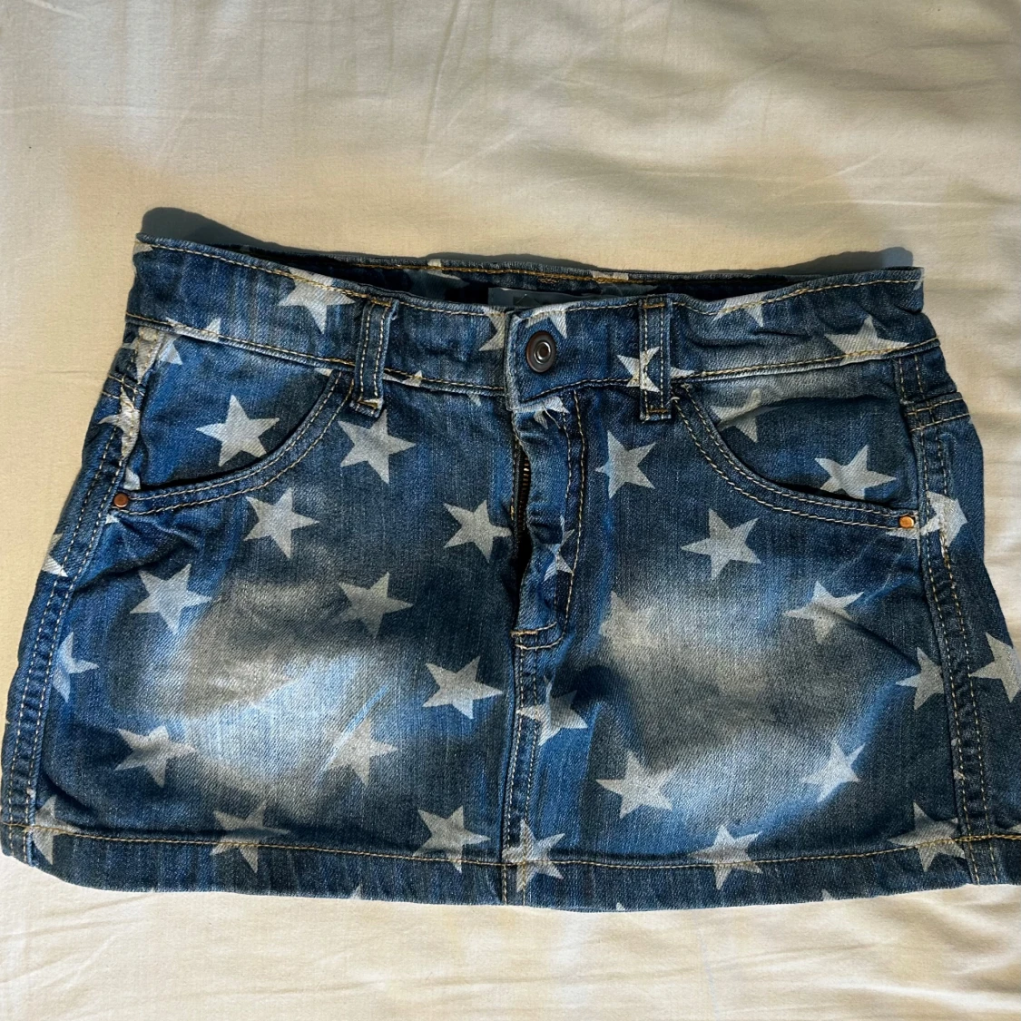 Jeanskjol med stjärnor från DG Soul