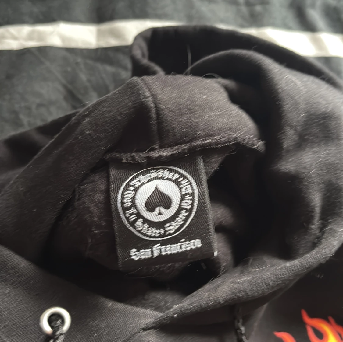Svart Thrasher hoodie med flames - 2