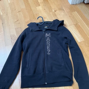 Marez tröja storlek xs går inte att få tag i längre - Säljer min Marez tröja som inte längre går att få tag i storlek xs pris 800kr