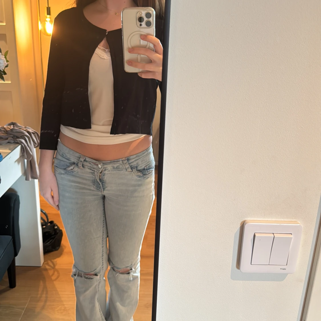 Svart kofta från smashed lemon