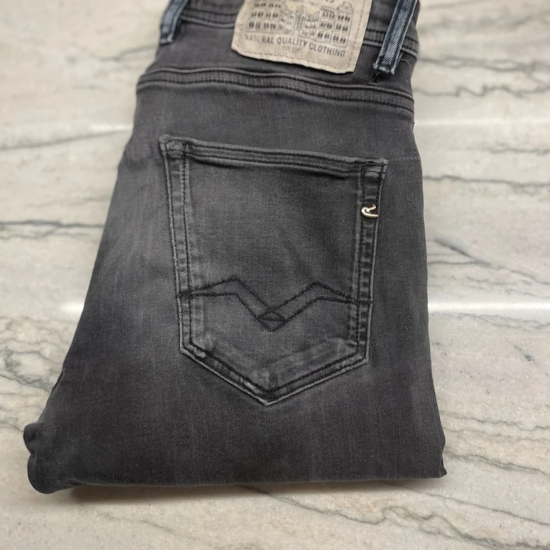 Grå jeans från Replay