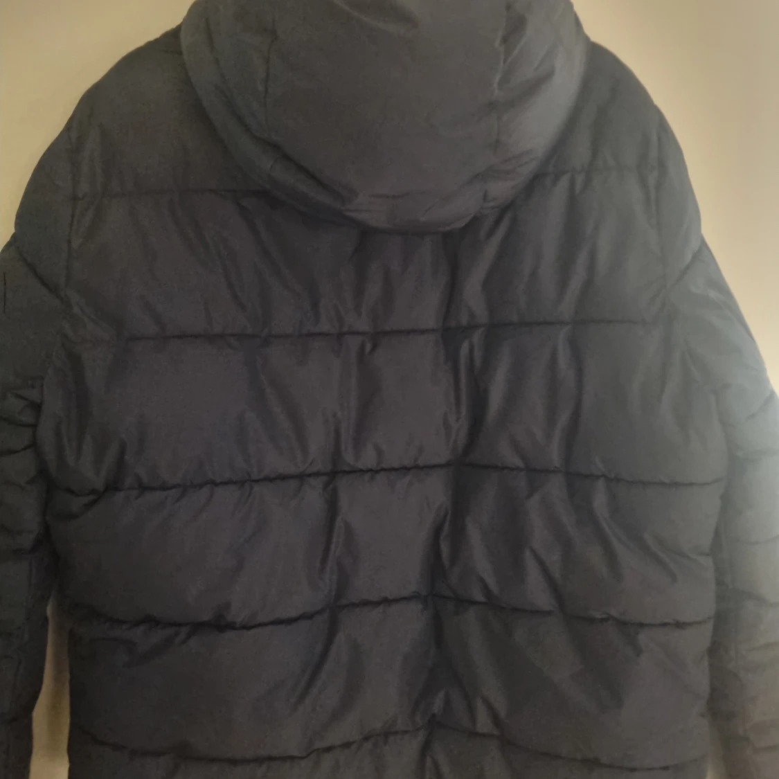 Mörkblå pufferjacka från Superdry - 2