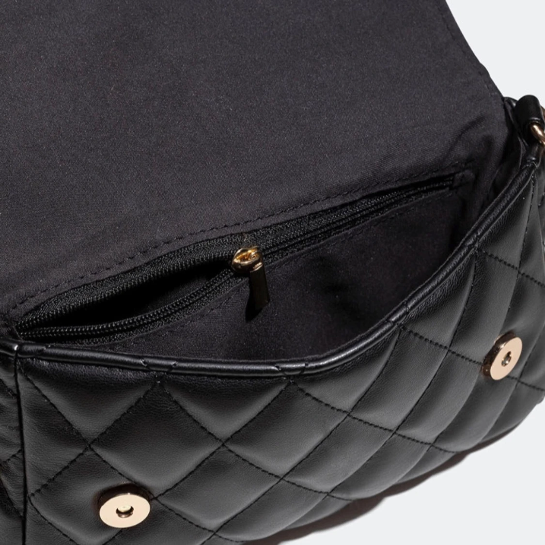 Svart quiltad axelväska - 2