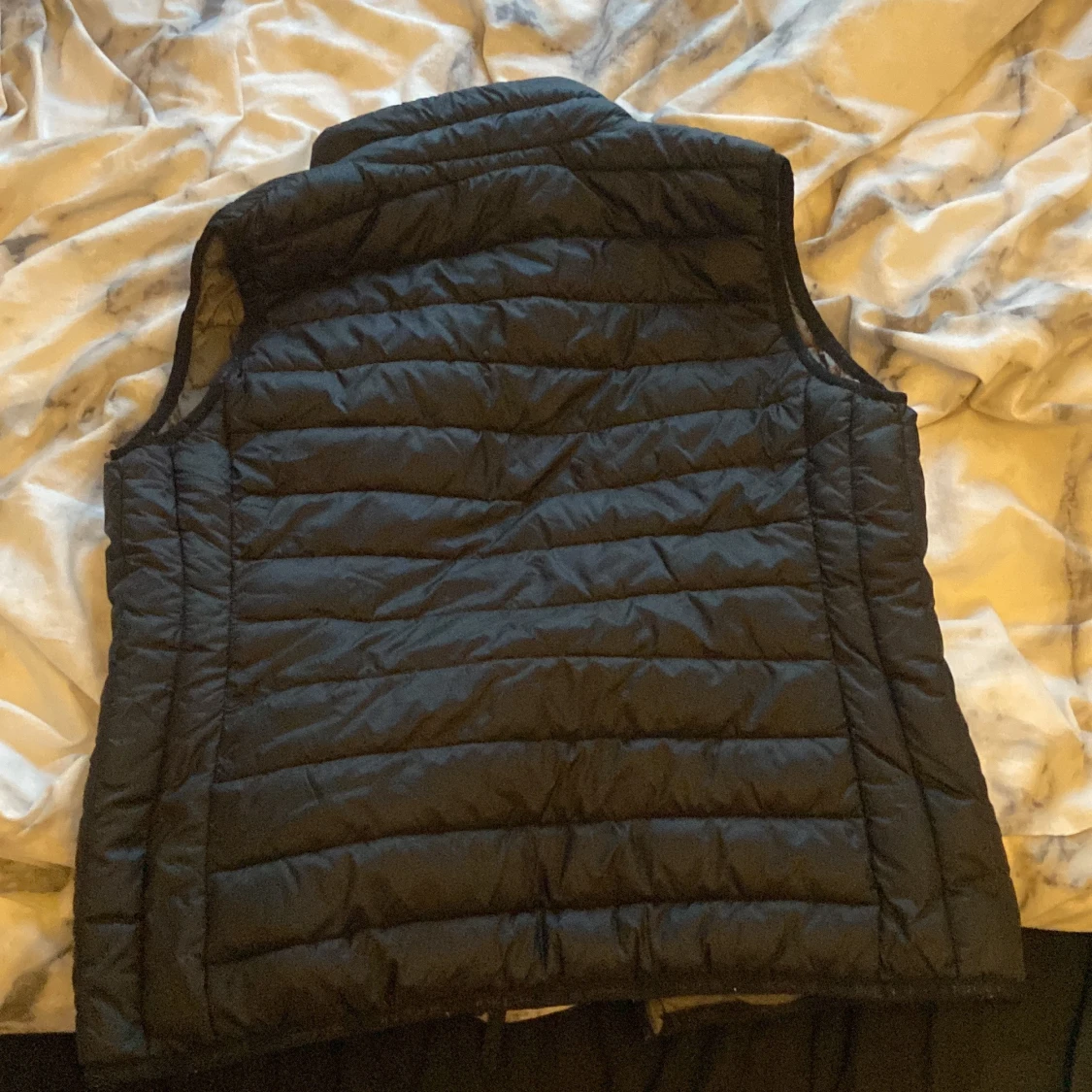 Svart dunväst från Hang Ten - 1