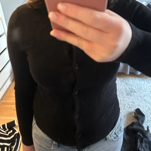 Kofta - Basic svart kofta