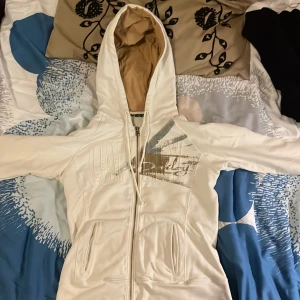 Oakley zip-up - Den e fet