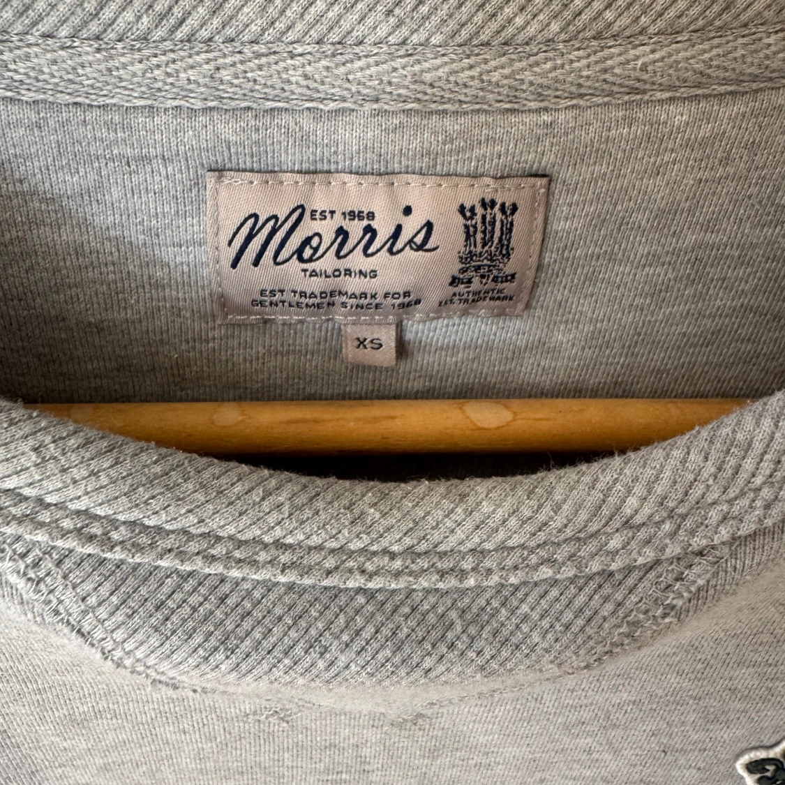 Grå tröja från Morris - 1