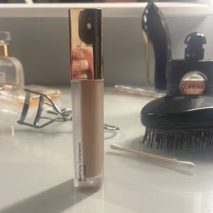 Concealer  - Säljer en concealer från beauty car i färgen 12w