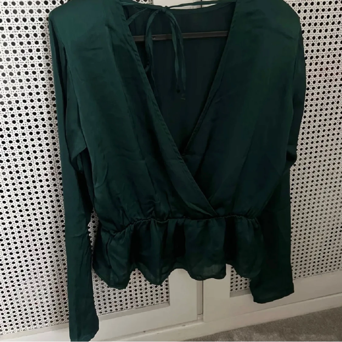 Mörkgrön omlottblus - 1