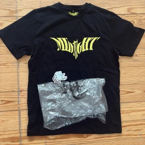 Tuttolente Midnight batman T SHIRT - Helt ny 10/10 size medium Meet up i Sthlm eller samma dag shopping 