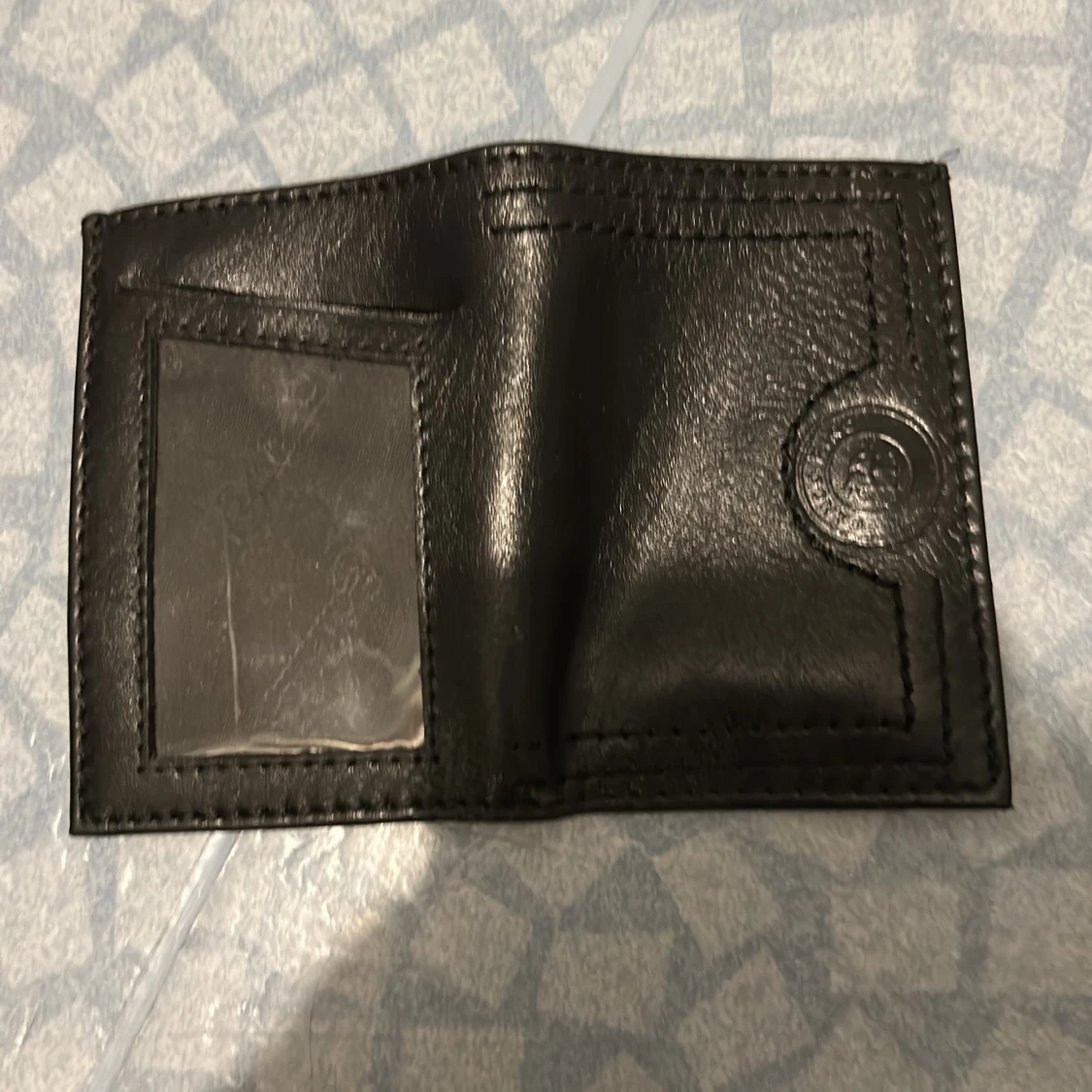 Svart plånbok från Banco Rhino - 2