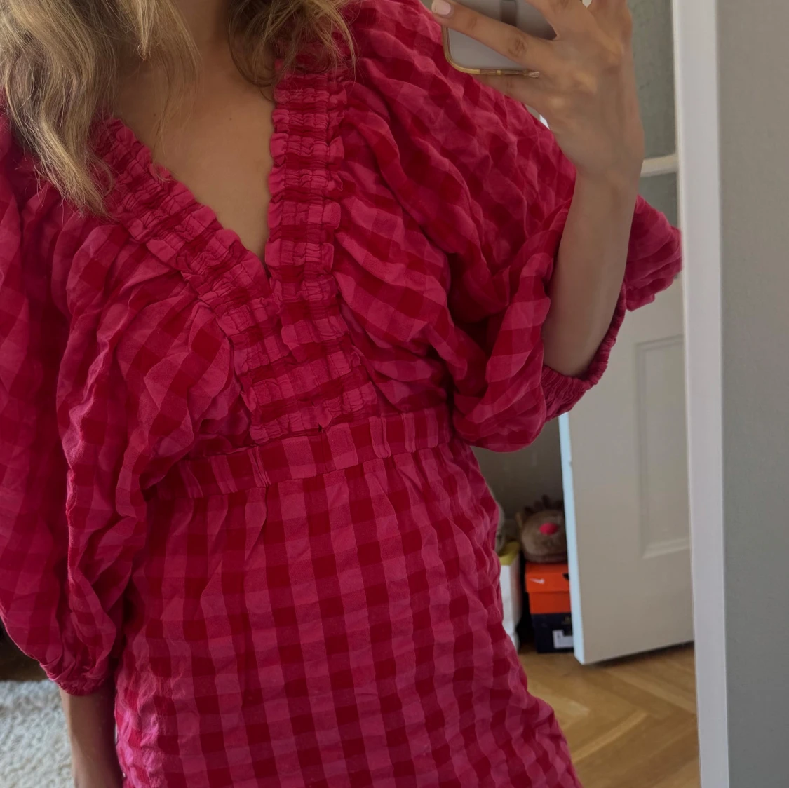 Rutig rosa kortklänning Gina Tricot - 2