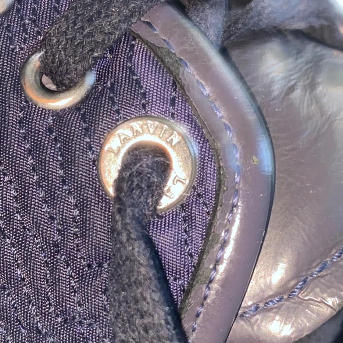 Mörkblå sneakers från Lanvin - 2