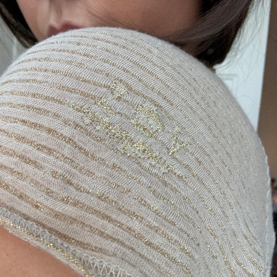 Beige topp med guldglitter från Zadig & Voltaire - 2