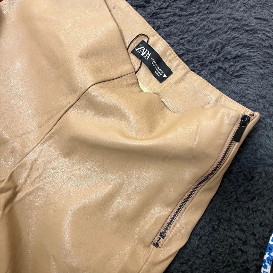 Beiga skinnbyxor med slits, Zara - 3